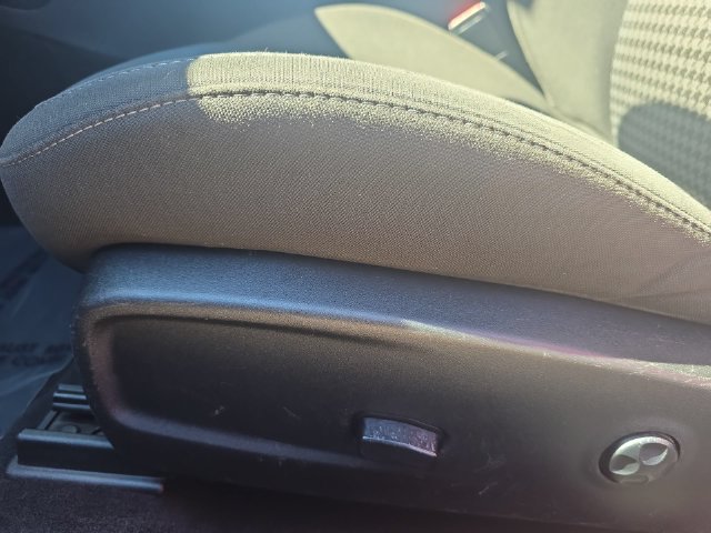 Used 2020 Dodge Challenger R/T RWD image 29