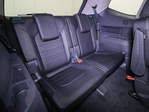 New 2026 Volkswagen Atlas SEL image 19