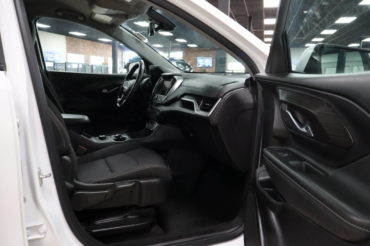 Used 2024 GMC Terrain SLE AWD/4WD image 28