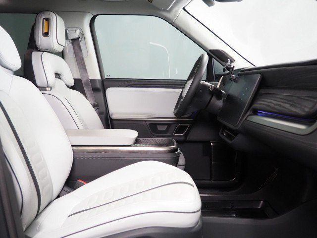 Used 2022 Rivian R1T AWD Adventure Quad image 16
