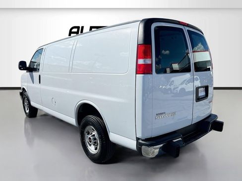 Used 2024 GMC Savana 2500 Work Van w/ Driver Convenience Package image 5