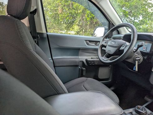 Used 2025 Ford Maverick XL FWD image 13