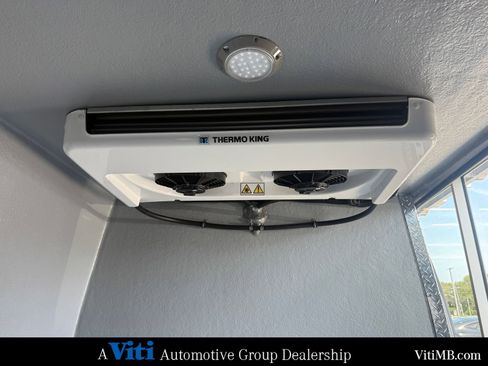 Used 2023 Mercedes-Benz Metris Cargo image 23