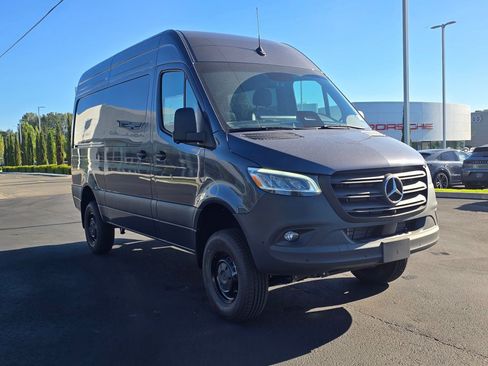 New 2026 Mercedes-Benz Sprinter 2500 image 8