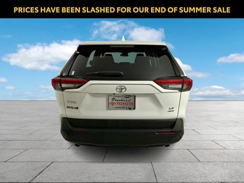 Used 2024 Toyota RAV4 LE AWD/4WD image 7