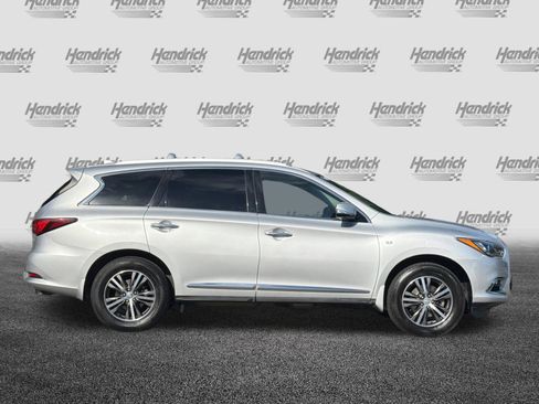 Used 2019 INFINITI QX60 Luxe w/ Essential Package AWD/4WD image 3