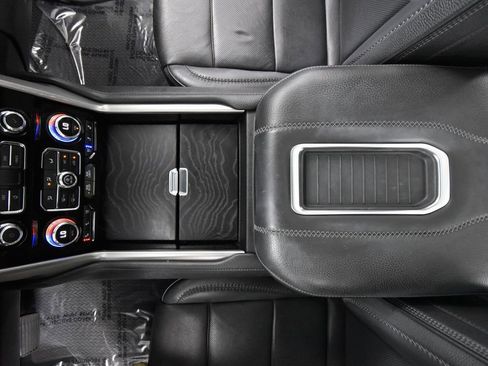 Used 2022 GMC Yukon Denali w/ Denali Ultimate Package image 36