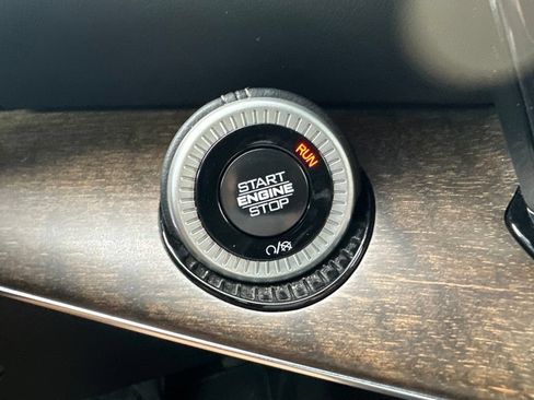 Used 2024 Jeep Grand Wagoneer Series I AWD/4WD image 29