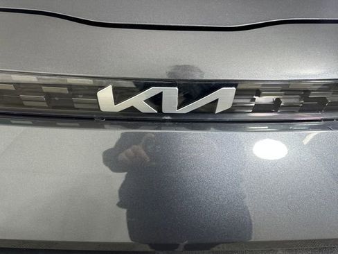 Used 2023 Kia Soul LX w/ LX Technology Package image 9