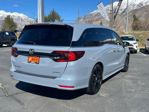 Used 2024 Honda Odyssey Sport image 6