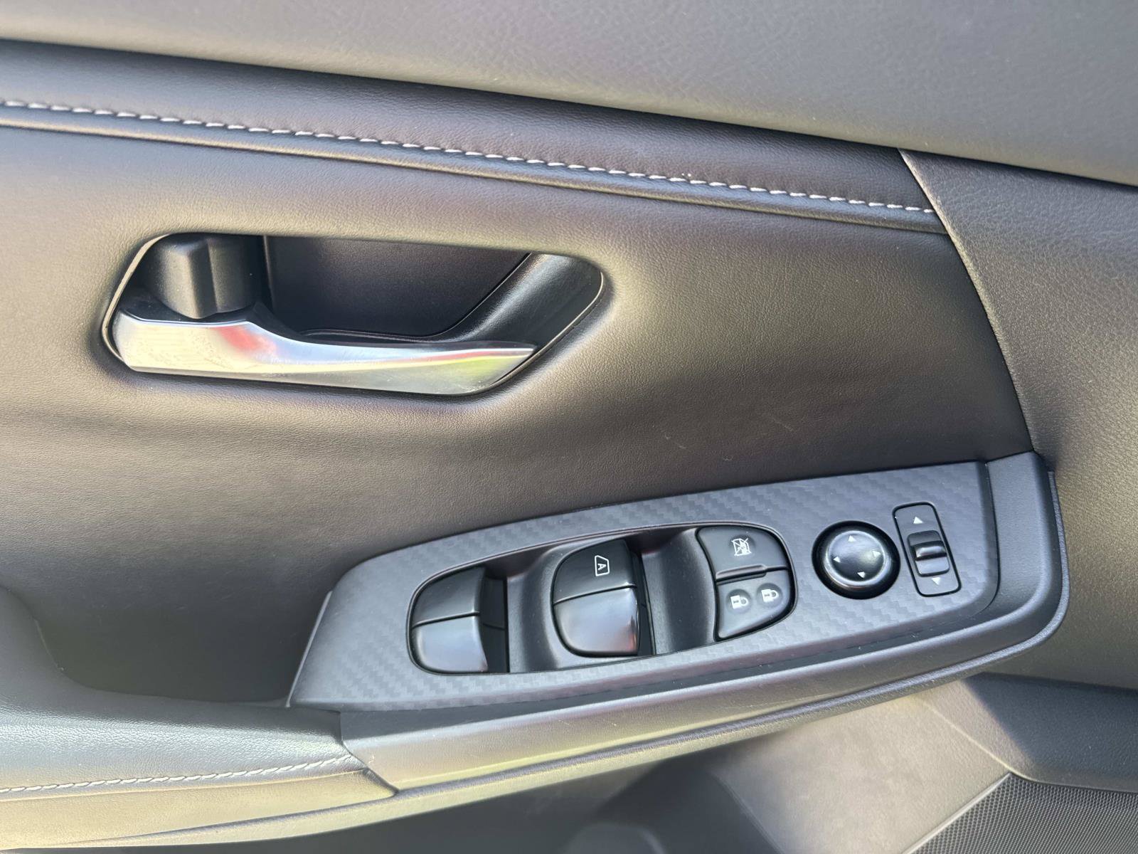 Used 2022 Nissan Sentra SV FWD image 19