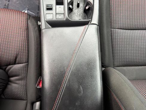 Used 2026 Nissan Sentra SR w/ Floor Mat Package FWD image 15