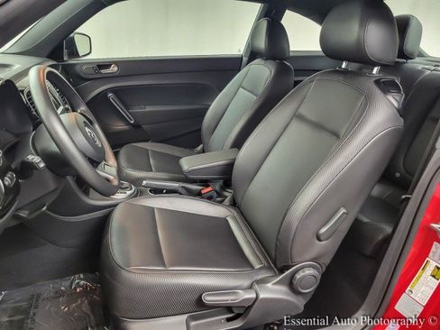 Used 2017 Volkswagen Beetle 1.8T S image 9