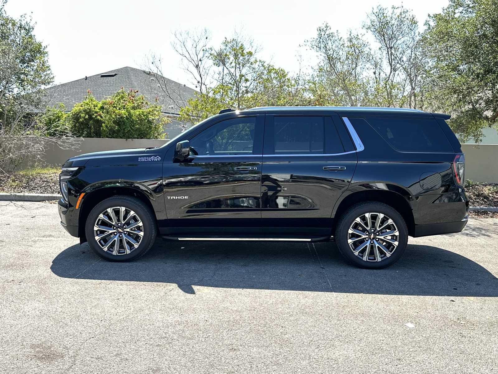 New 2026 Chevrolet Tahoe High Country w/ Sun And Tow Package AWD/4WD image 3
