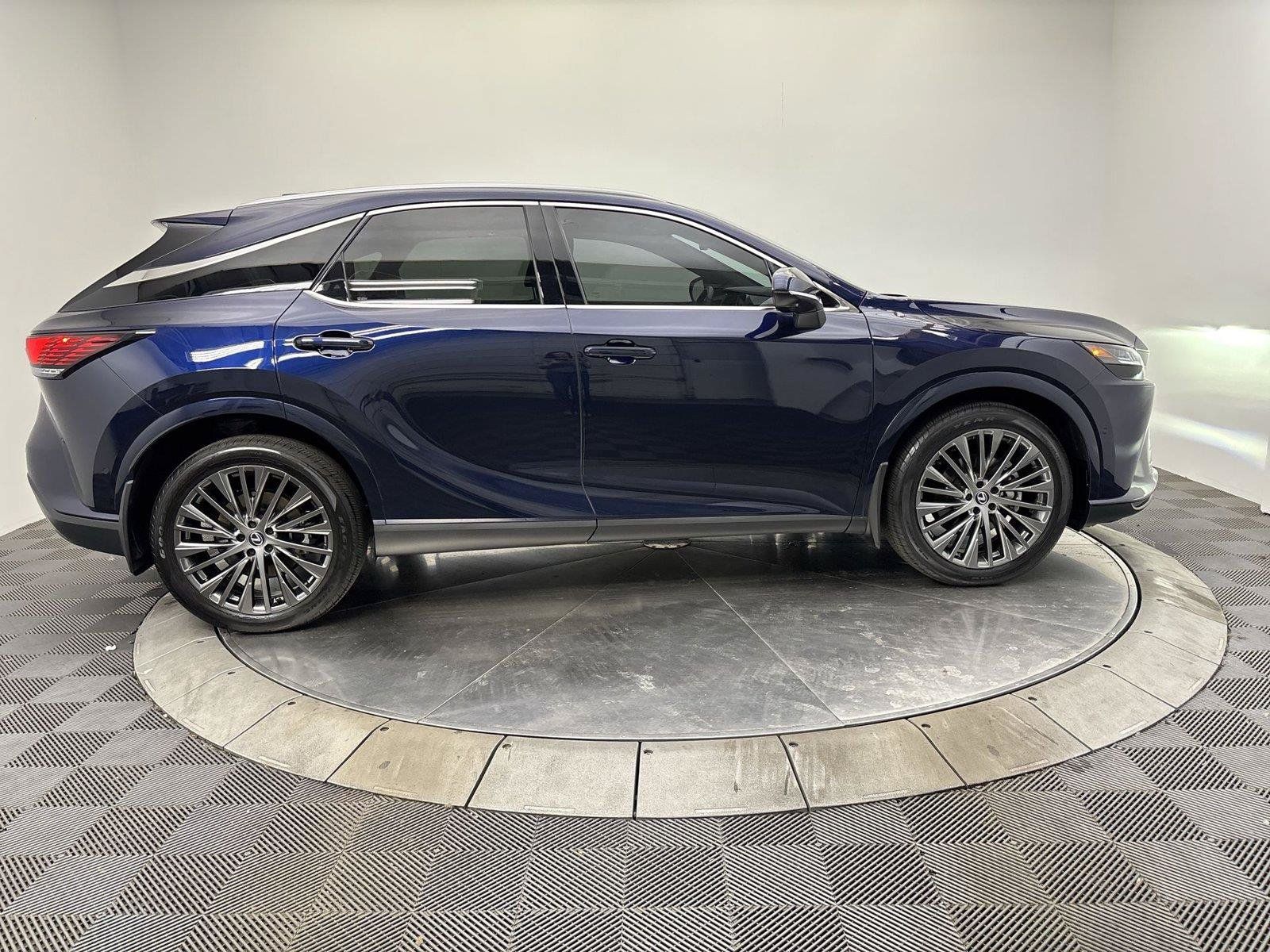 Used 2024 Lexus RX 350 AWD w/ Convenience Package image 17