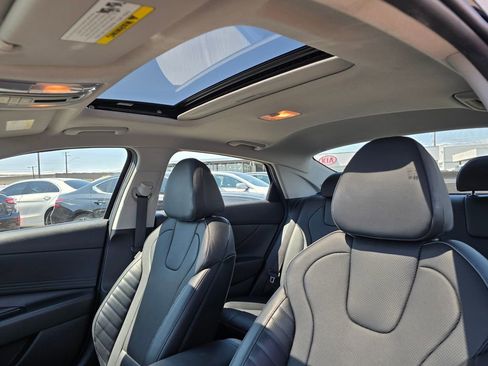 Used 2022 Hyundai Elantra Limited w/ Cargo Package image 24