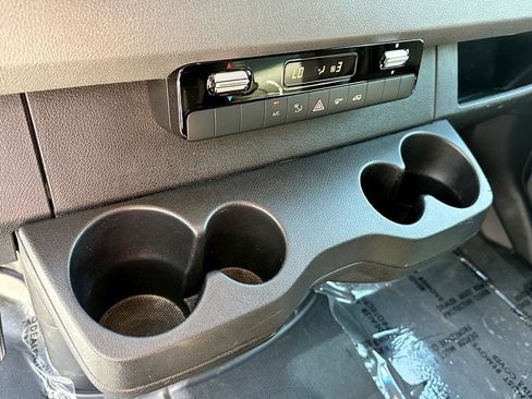 Used 2021 Mercedes-Benz Sprinter 3500 image 27