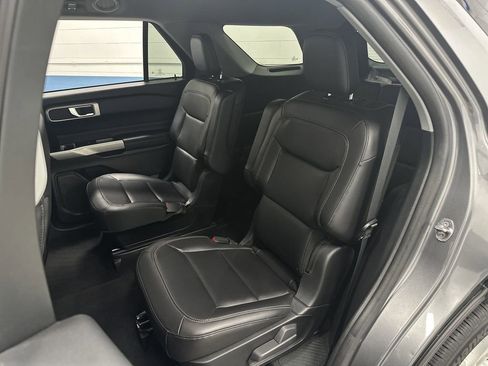Used 2023 Ford Explorer XLT w/ Equipment Group 202A image 29