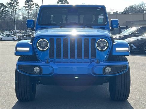 Used 2022 Jeep Gladiator Overland image 40