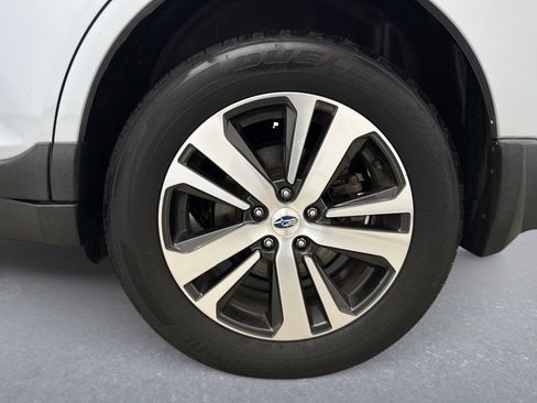 Used 2019 Subaru Outback 2.5i Limited w/ Popular Package #2 image 22
