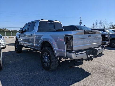 Used 2022 Ford F250 Lariat w/ Tremor Off-Road Package image 5
