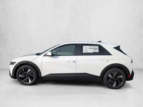 New 2026 Hyundai Ioniq 5 SE image 5