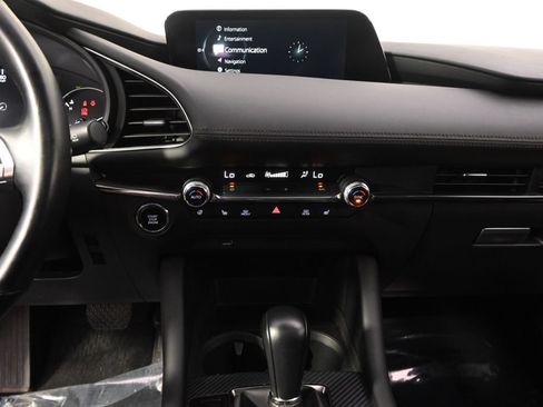 Used 2021 MAZDA MAZDA3 Hatchback w/Premium Plus Pkg AWD/4WD image 27