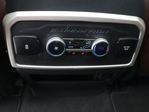 Used 2024 Ford Expedition Max Limited image 13