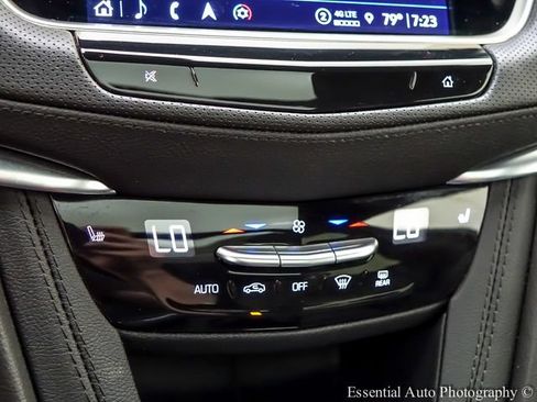 Used 2024 Cadillac XT5 Premium Luxury AWD/4WD image 18