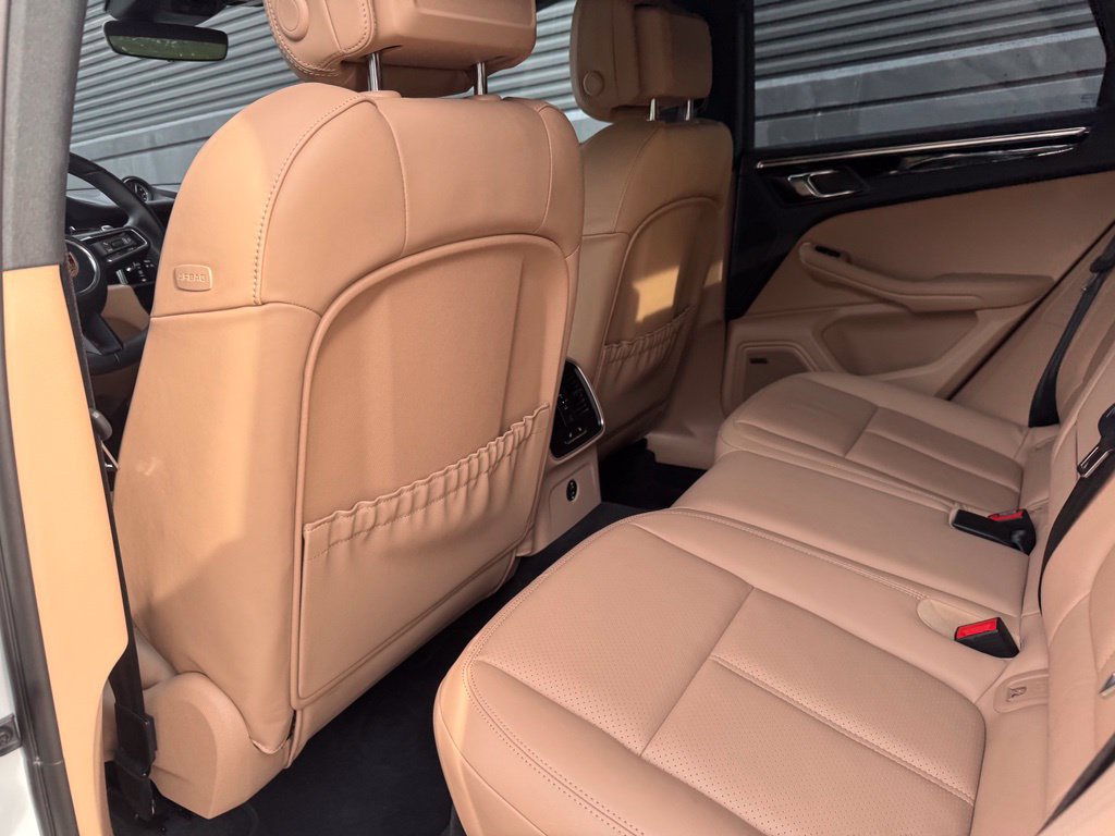 Certified 2026 Porsche Macan AWD/4WD image 20