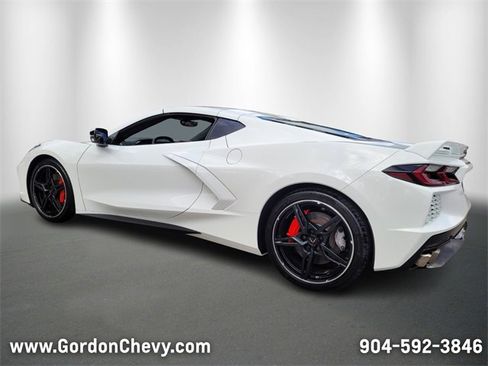 Used 2022 Chevrolet Corvette Stingray Premium Cpe w/ Z51 Performance Package image 3