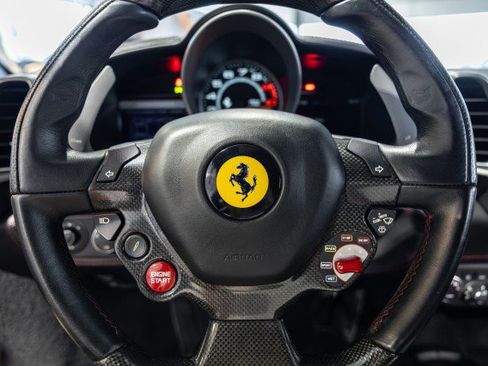 Used 2012 Ferrari 458 Italia Coupe RWD image 41
