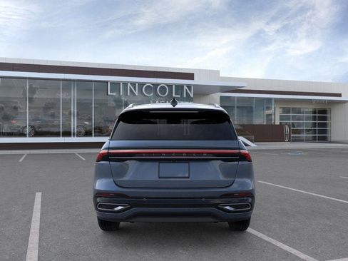 New 2026 Lincoln Nautilus Reserve image 5