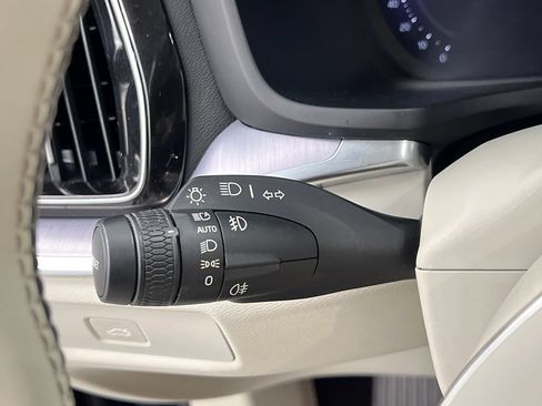 Used 2024 Volvo S60 B5 Core FWD image 47