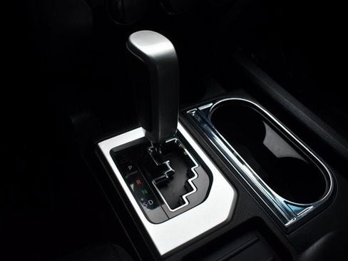 Used 2017 Toyota Tundra SR5 w/ SR5 Upgrade Package image 50