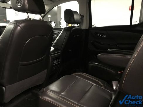 Used 2020 Chevrolet Traverse Premier w/ LPO, 'HIT The Road' Package AWD/4WD image 30
