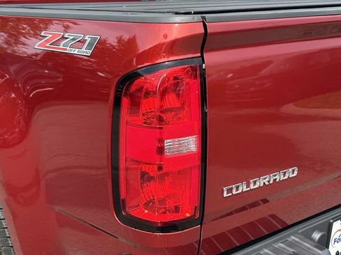 Used 2015 Chevrolet Colorado Z71 AWD/4WD image 11
