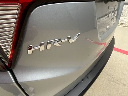 Used 2020 Honda HR-V LX image 29