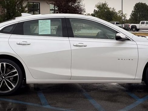 Used 2016 Chevrolet Malibu Premier w/ Driver Confidence Package II FWD image 21