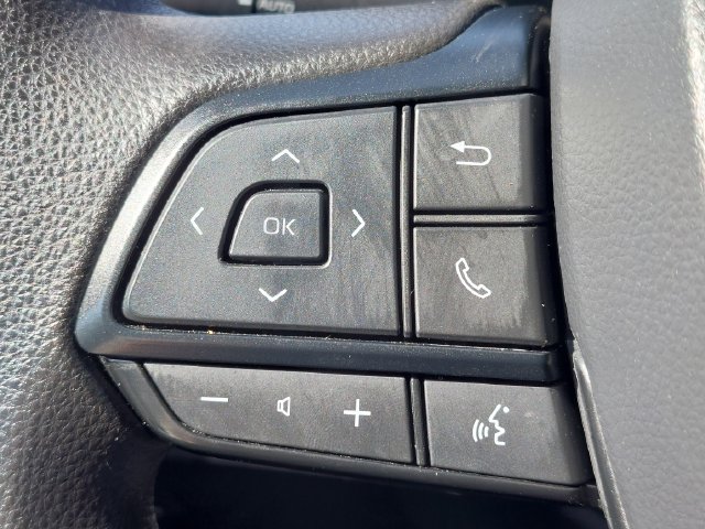 Used 2025 Toyota Sienna LE FWD image 26