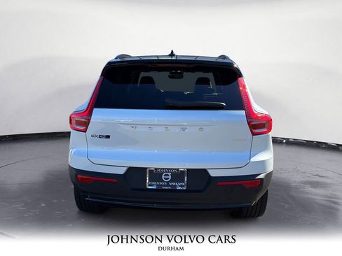 New 2026 Volvo EX40 Plus w/ Climate Package image 4