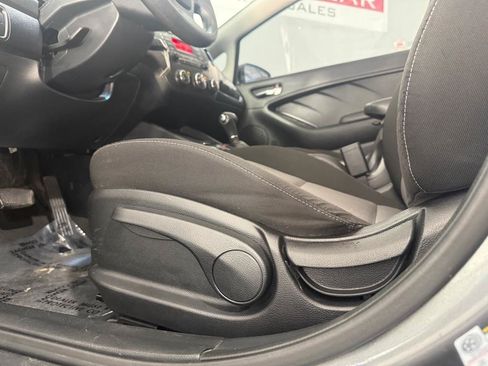 Used 2016 Kia Forte LX FWD image 27