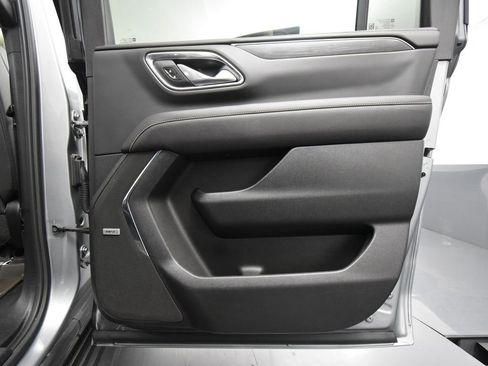 Used 2024 GMC Yukon XL SLT image 50