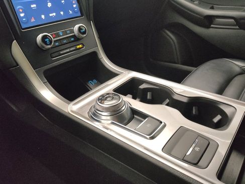 Used 2023 Ford Edge SEL image 26