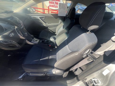Used 2013 Hyundai Elantra image 14
