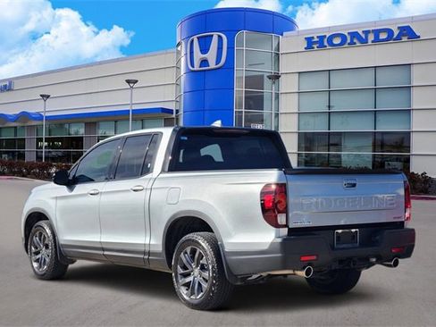 Certified 2025 Honda Ridgeline Sport image 4