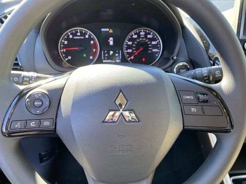 New 2026 Mitsubishi Eclipse Cross LE image 11