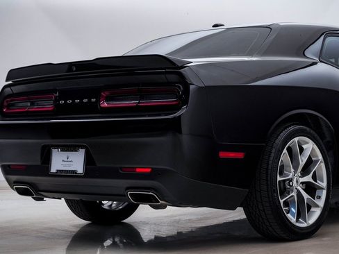 Used 2022 Dodge Challenger GT image 12