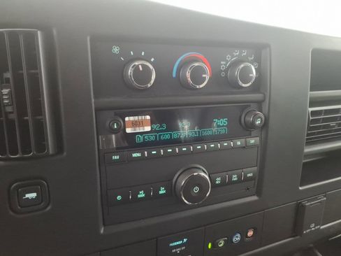 New 2025 GMC Savana 3500 Extended w/ Power Convenience Package image 12