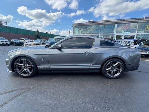 Used 2010 Ford Mustang Shelby GT500 image 6